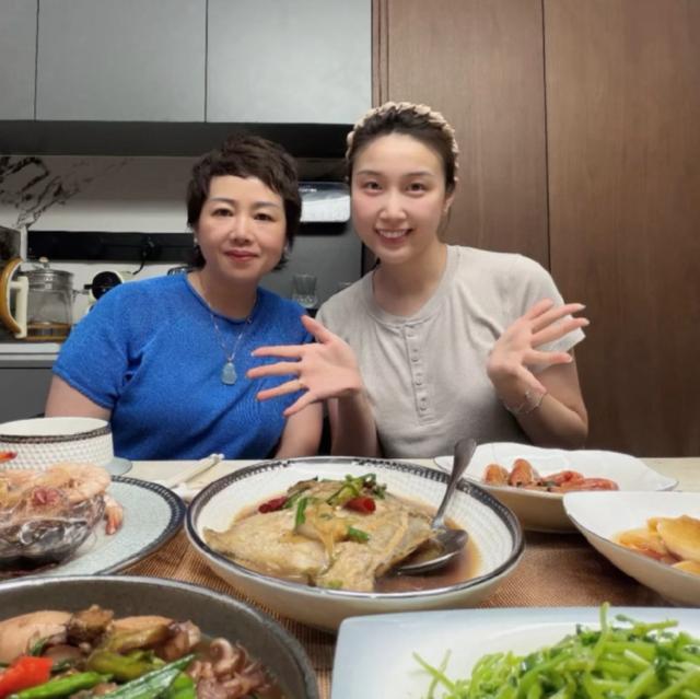 10轮不败过瘾!但亚军真的好吗?国安该争联赛第2还是足协杯冠军